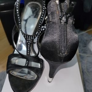 Dress high heel shoes